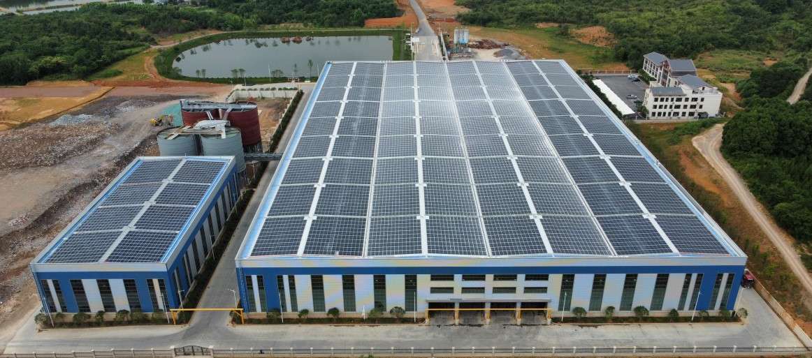 1162-2022年4月，，，，，，安徽池州汇成物资4MW光伏发电BIPV项目，，，，，，年发电约400万度，，，，，，知足约40%用电需求.jpg