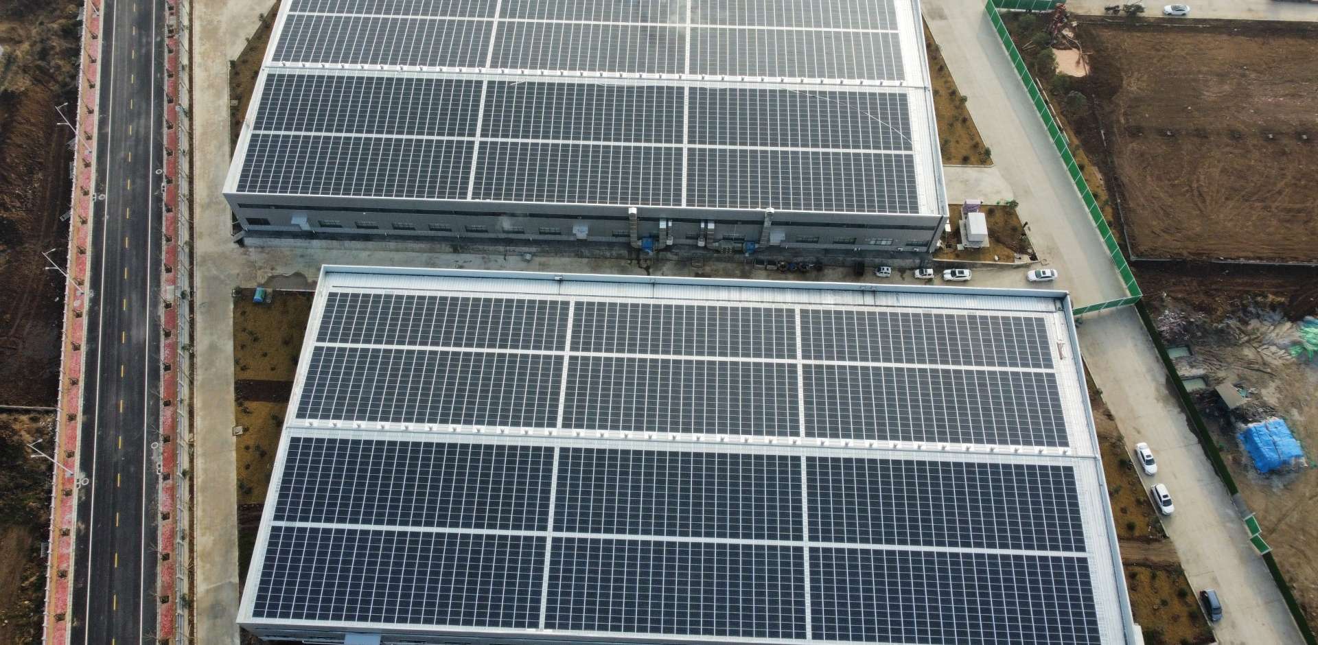 1920-2021年3月，，，，，，河南唐河县 中部食物城BIPV光伏项目，，，，，，装机量1.8MW，，，，，，年发电200万度，，，，，，知足45%用电需求.jpg